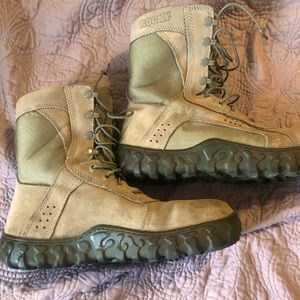 Rocky Tactical Boots size 12 - Color: sage green